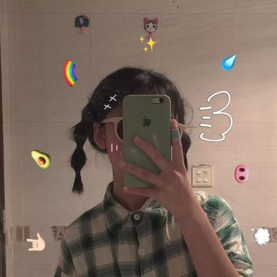 时尚可爱手机控女生头像图片