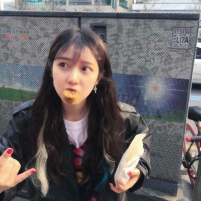 超好看女生照片头像