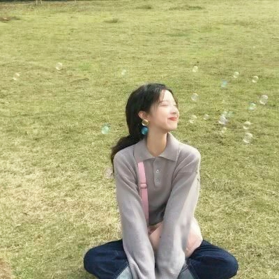 单人闺头两人一人一张图片