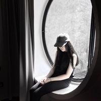 两张情侣头像不明显一男一女图片
