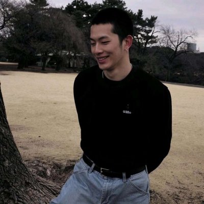 高清真人头像男微博图片