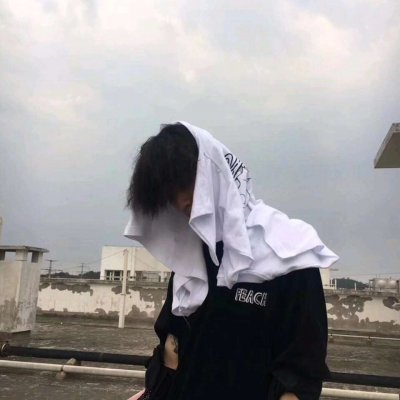 高清真人头像男微博图片