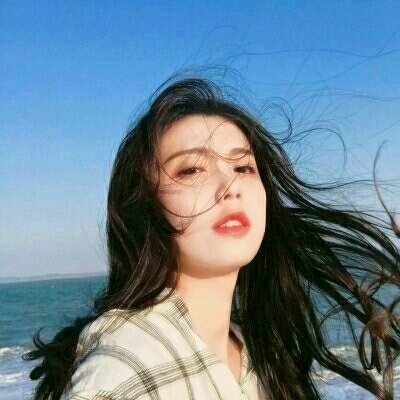 美女头像成熟气质干净