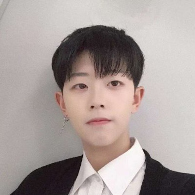 网图男生小奶狗头像真人自拍