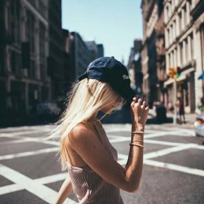 欧美丧头像女霸气微博图片