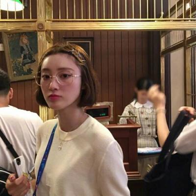 真实生活美女照片头像
