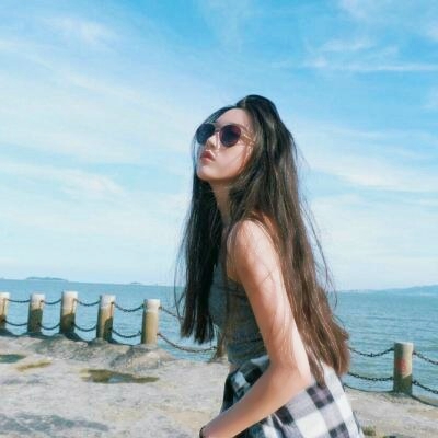 美女头像成熟气质干净