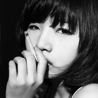 社会美女qq抽烟霸气头像图片