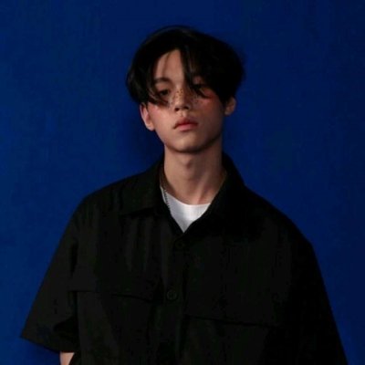 高清真人头像男微博图片
