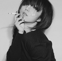 社会美女qq抽烟霸气头像图片