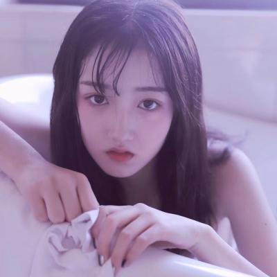 头像女冷漠至极伤感