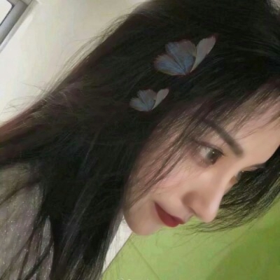 女生好看头像16岁自拍照片