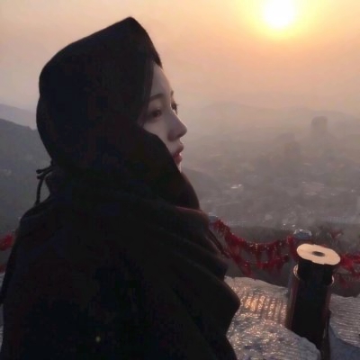 伤感图片高清头像女生