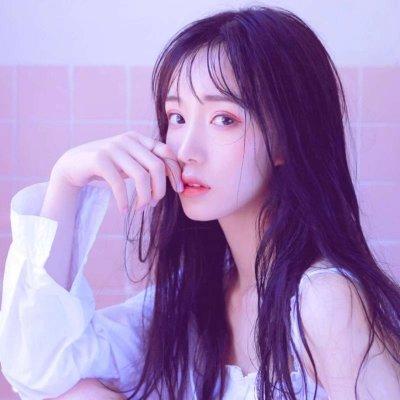 真人女生头像唯美梦幻紫色系