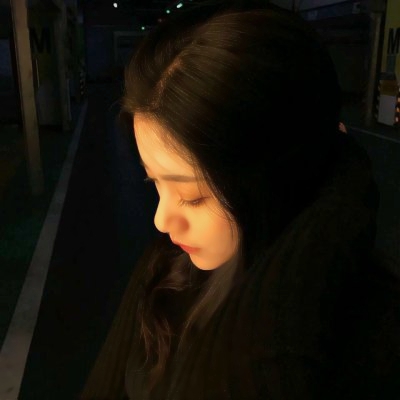 伤感图片高清头像女生