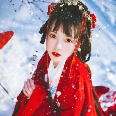 女生红色古风头像超仙