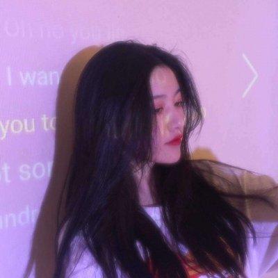 真人女生头像唯美梦幻紫色系