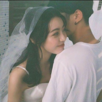 情侣头像婚纱照一对两张浪漫图片