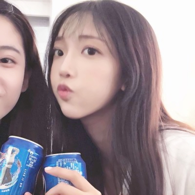 真人女生闺蜜头像一对两张图片