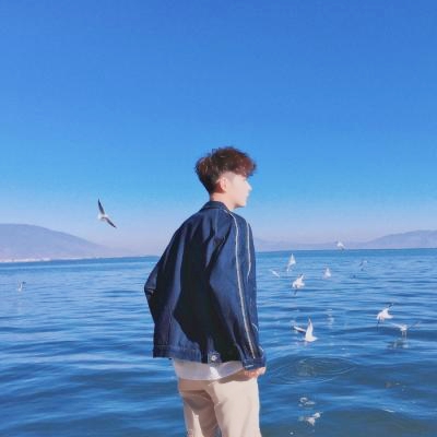 帅哥头像小清新简单气质图片