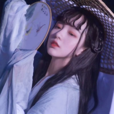 孤独头像女生伤感古风图片
