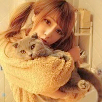 qq头像真人男女生抱猫情侣图片
