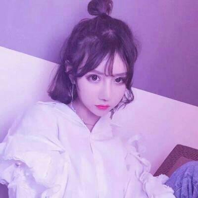真人女生头像唯美梦幻紫色系