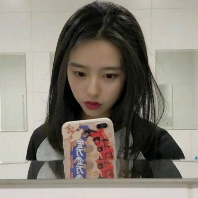 2025年最潮女头图片