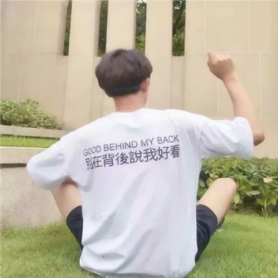 qq情侣头像一男一女两张真人图片