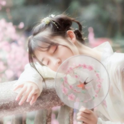 孤独头像女生伤感古风图片