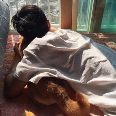 孤单一个人伤感男生背影头像图片