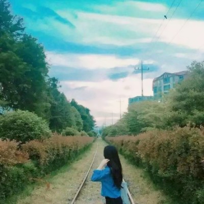 qq情侣头像一男一女两张真人图片