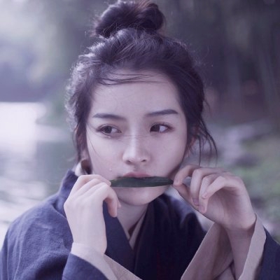 孤独头像女生伤感古风图片