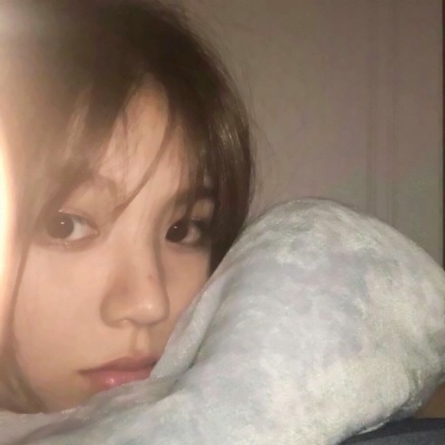 女生好看头像16岁自拍照片