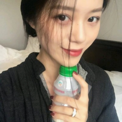2025年最潮女头图片