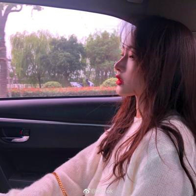 头像女冷漠至极伤感