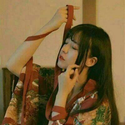 古风头像女真人红衣清冷伤感图片