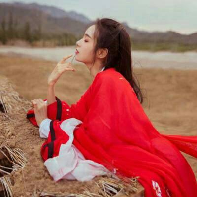 古风头像女真人红衣清冷伤感图片
