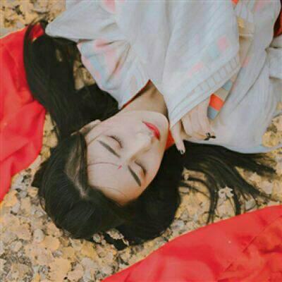 古风头像女真人红衣清冷伤感图片