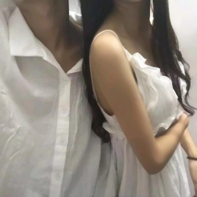 超甜情头两张真人