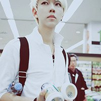 男生qq头像真人帅气白发图片