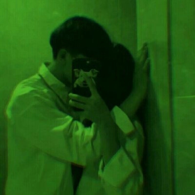 超甜情头两张真人