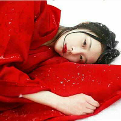 古风头像女真人红衣清冷伤感图片