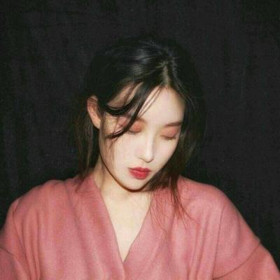 高冷港风头像复古女生冷淡图片