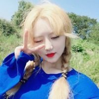 qq头像女生白发美女图片