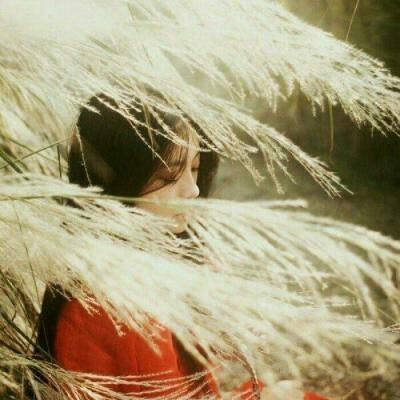古风头像女真人红衣清冷伤感图片