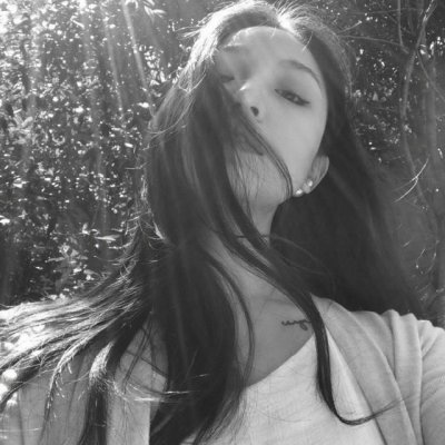女生头像伤感黑白颓废图片