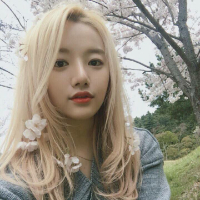 qq头像女生白发美女图片