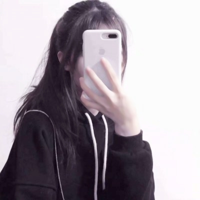 闺蜜头像拿手机挡脸