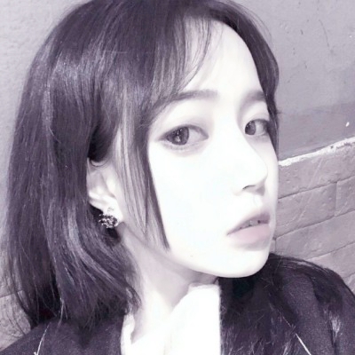 闺蜜qq头像两个一人一张照片